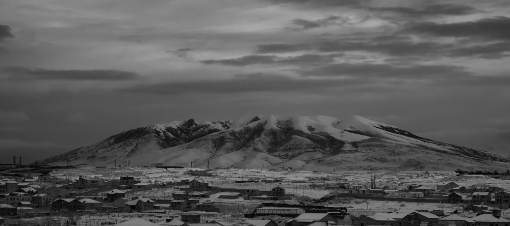 La Montana Arayi Pico 2575 m