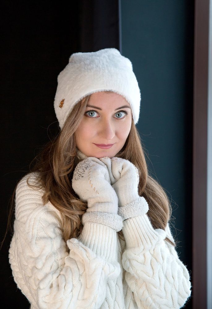 beautiful brown-haired girl