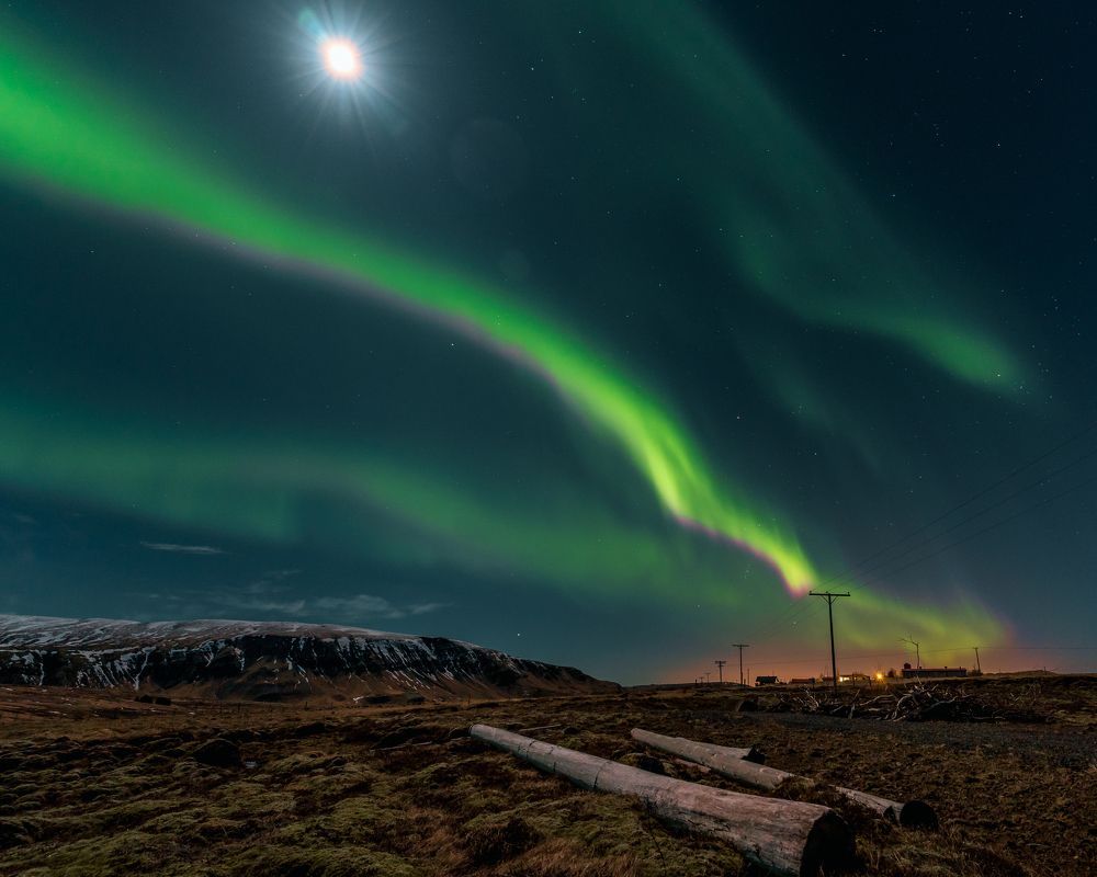 Photograph by Piotr Mickevic