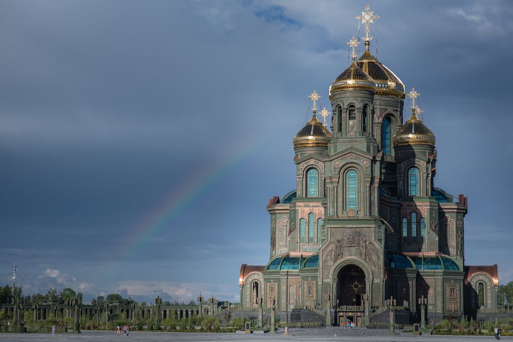 Главный Храм Воинской Славы! ... и радуга)