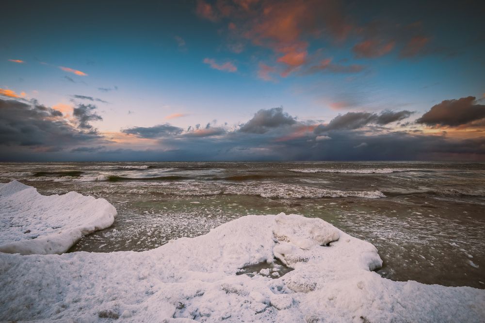 Photograph by Dmitri Sehhavtsov