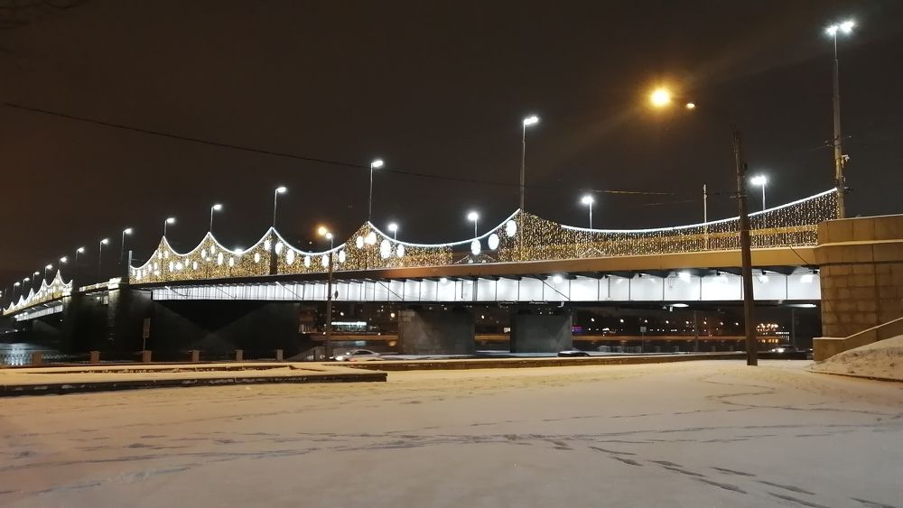 Мост зимой