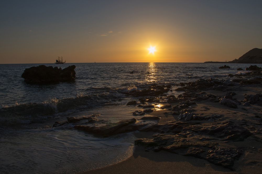 Вечер на море