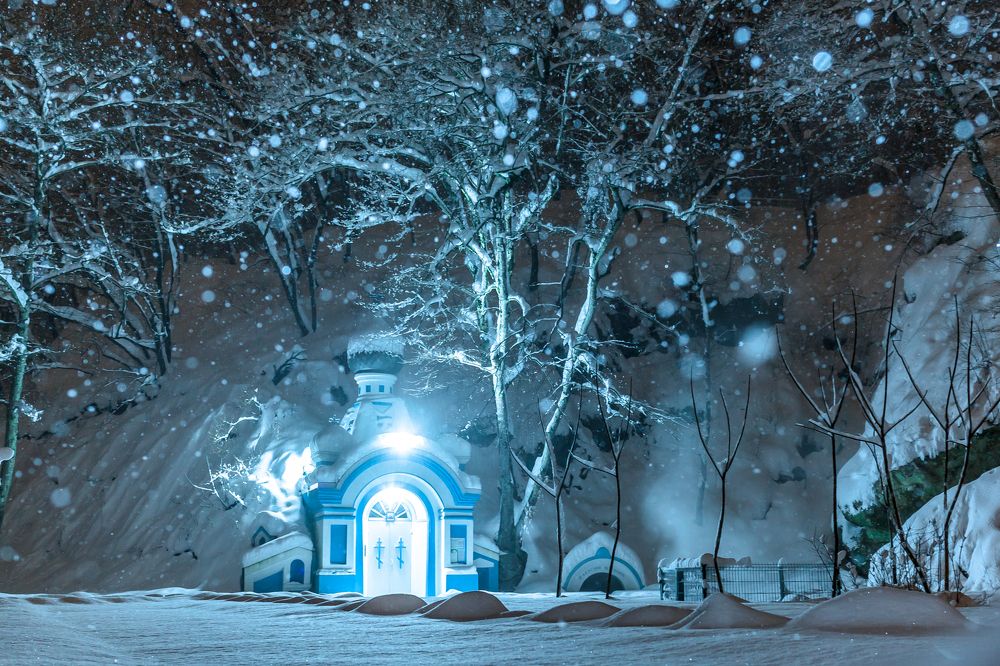 Ночной снегопад в Дантовом ущелье