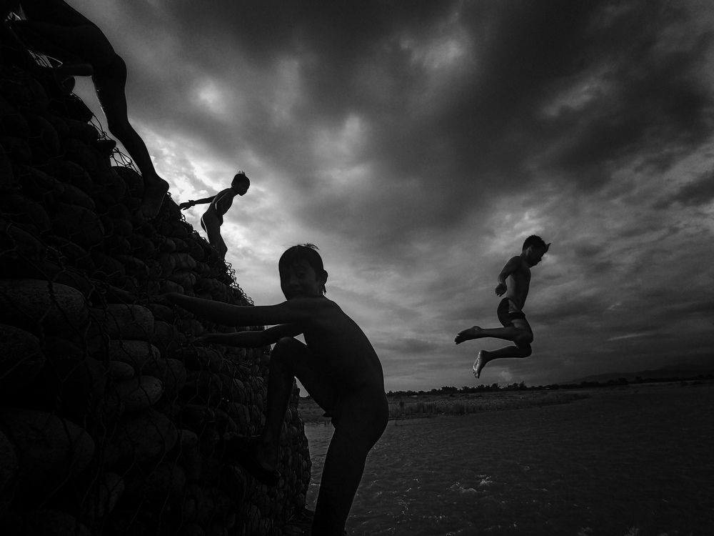 Afternoon River Bath