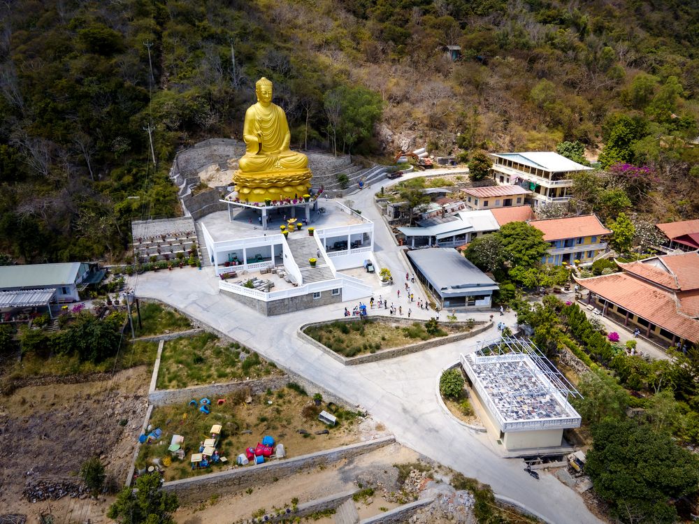 Tượng phật vàng