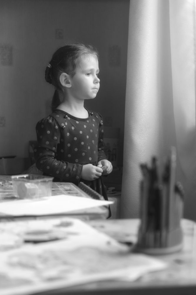 Задумалась