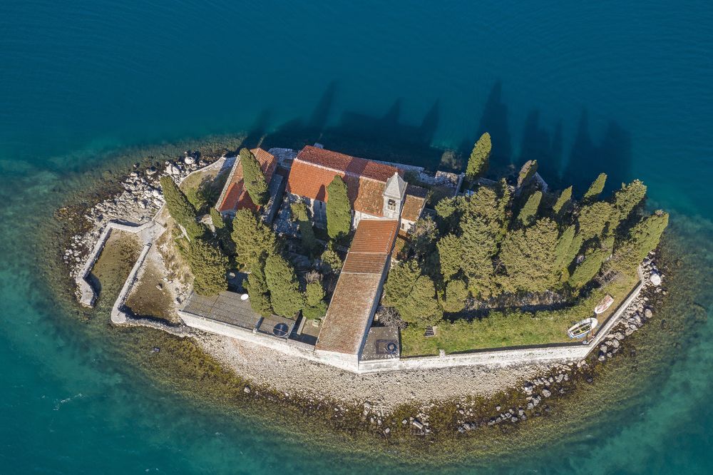 Photograph by Diana Timonina