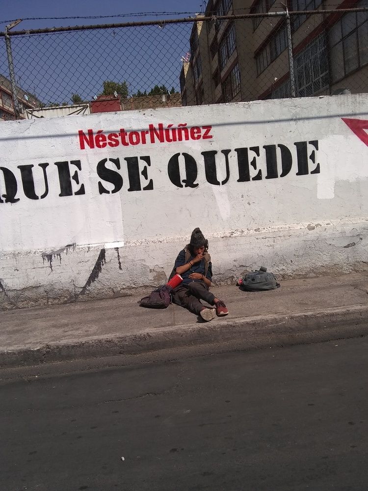 Que se quede.