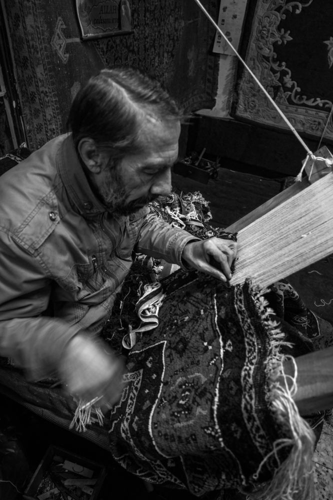 Hand-made rug Master