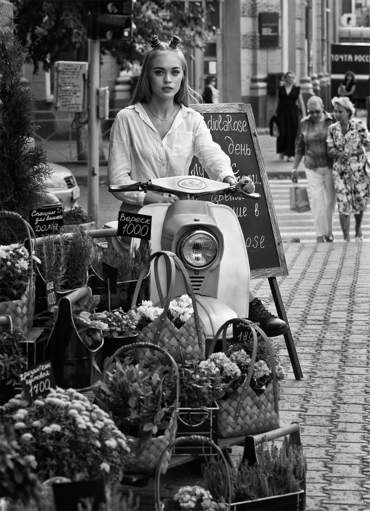 Юная модель