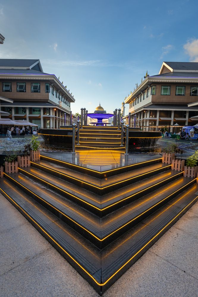 Photograph by Eduardo Bautista