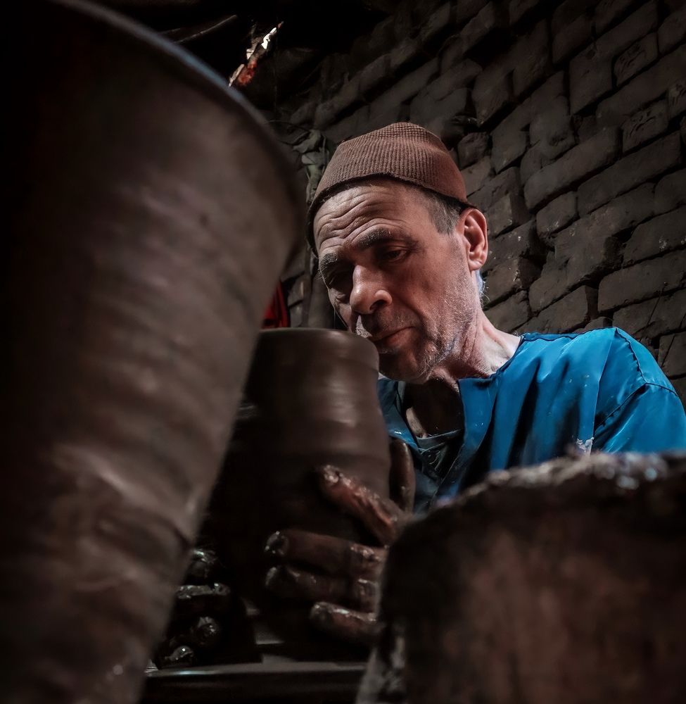 اليد الشقيانه رزقها واسع