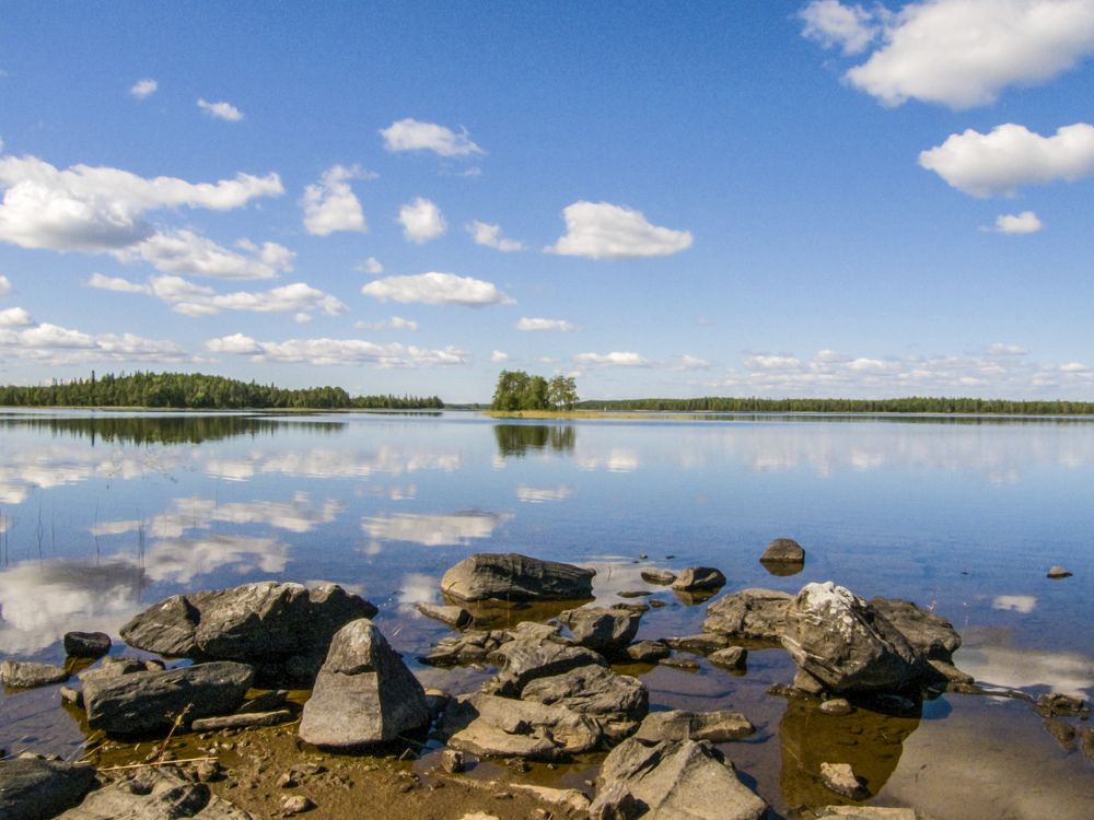 Озеро в Карелии