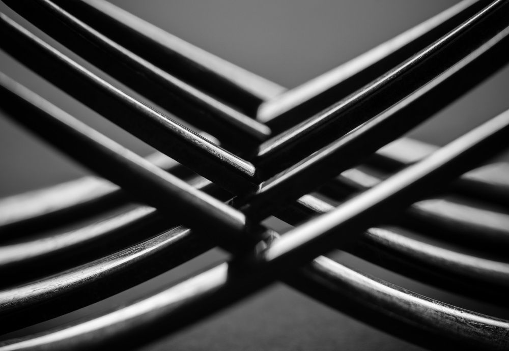 Металл, свет, тень