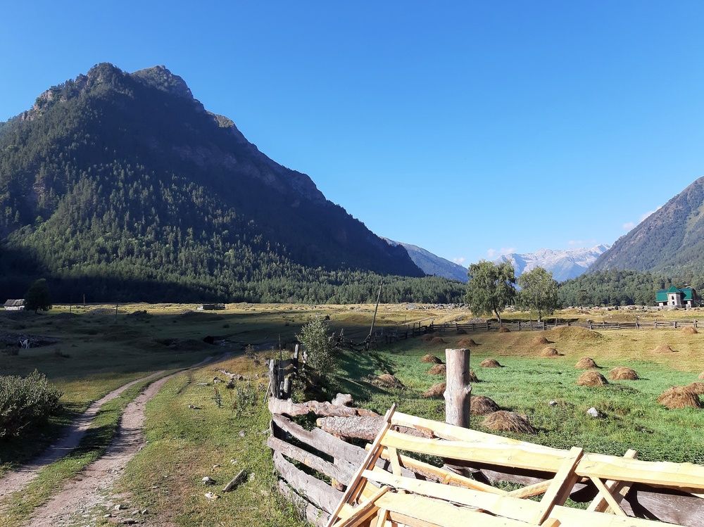 Аксаутское ущелье.