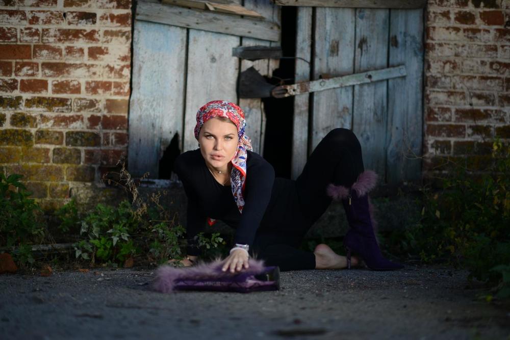 На контрасте