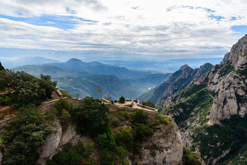 Вид с горы Монсеррат