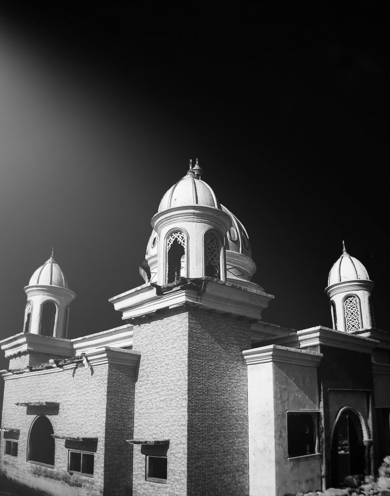 Shining through The Darkness