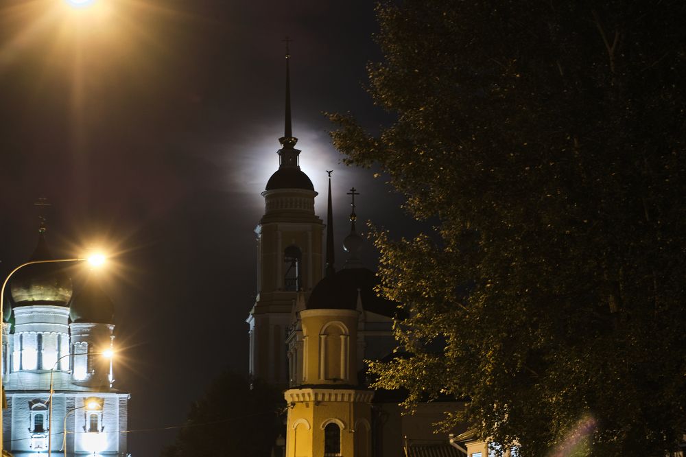 Октябрьский  вечер в Коломне