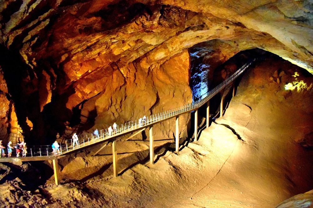 Ново-Афонская пещера.