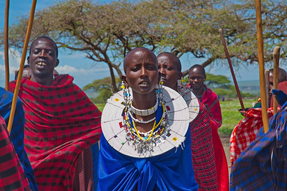 Масаи - аттракцион для туристов