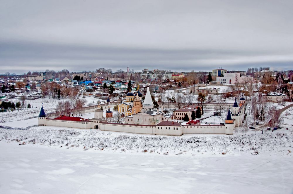 Старицкий Успенский мужской монастырь.