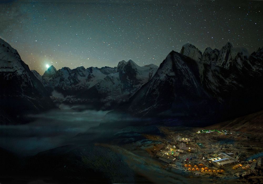 Ночь в Гималаях. Посёлок шерпов Кхара на высоте 5300 метров над уровнем моря.