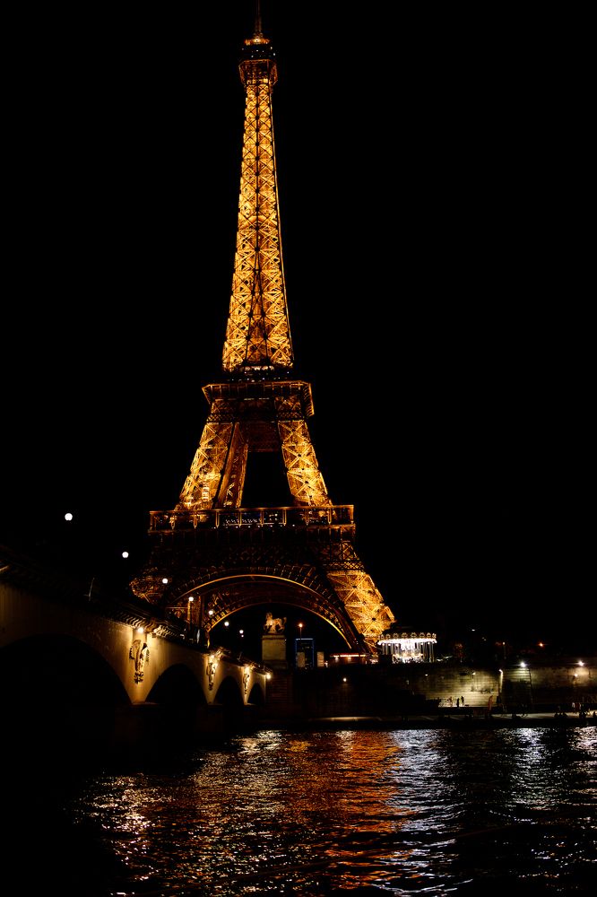 Эйфелева башня