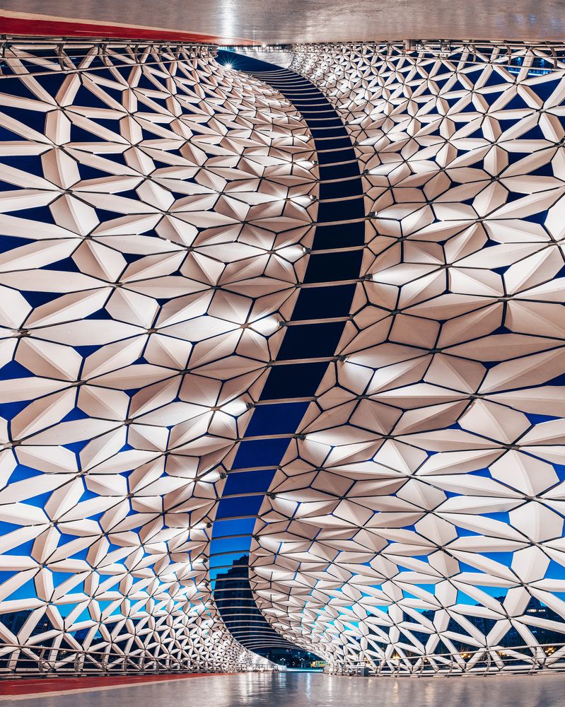 Ночной вид Ночной вид "Атырауского" моста в Астане (Нур-Султане), Казахстан