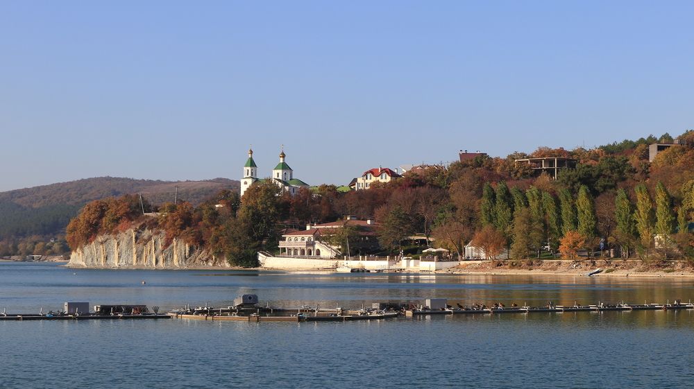 озеро Абрау-Дюрсо