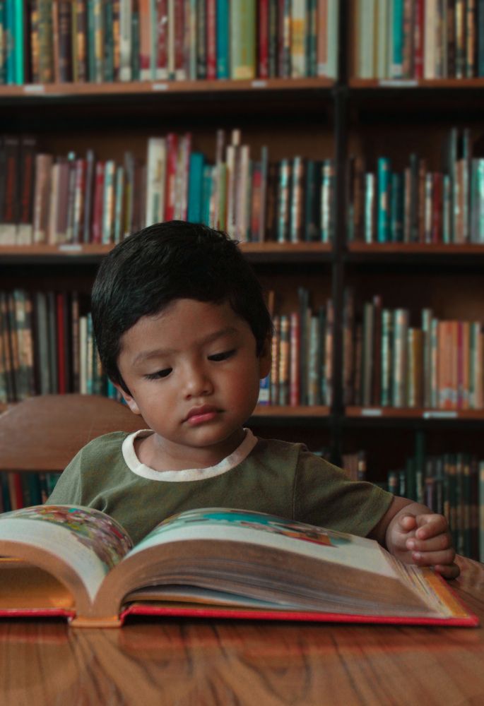 Photograph by Luis Par