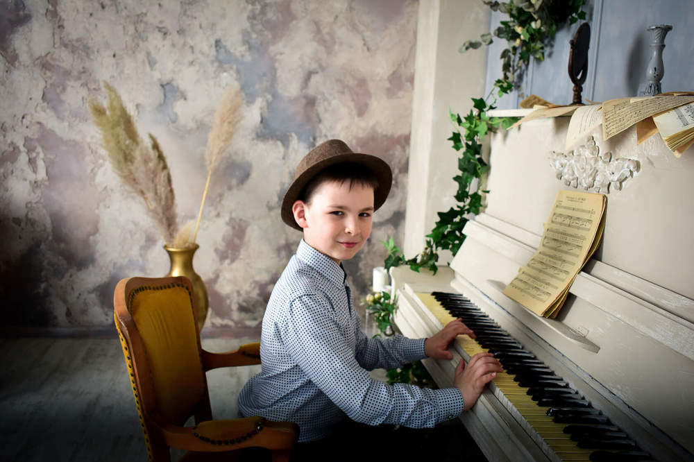 Юнный пианист