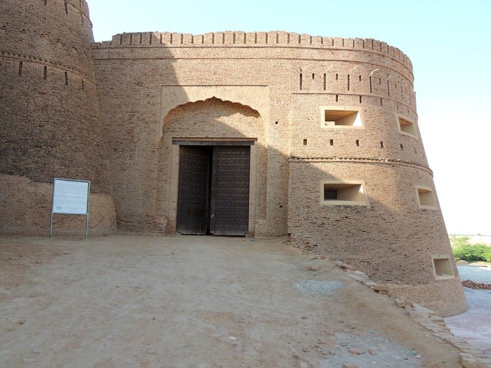 Derawar Fort Entrance