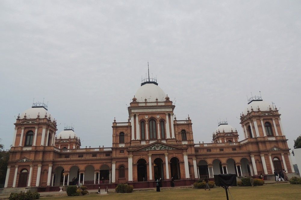 Noor Mahal (Palace)
