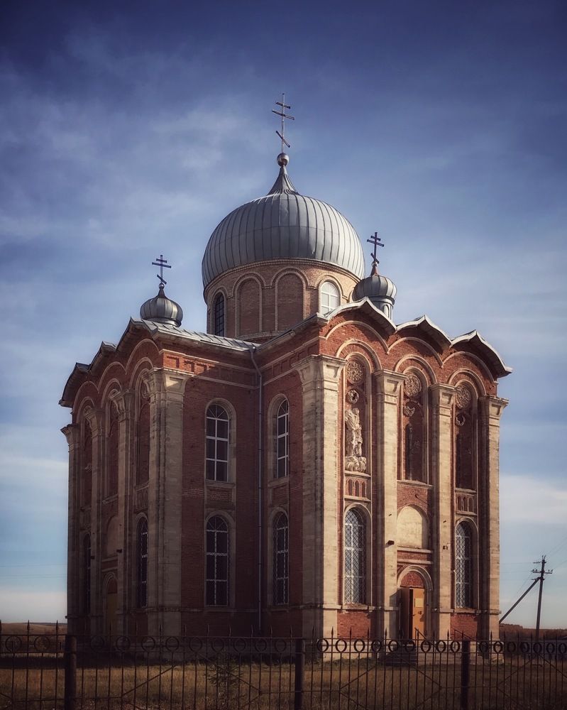 Старый храм в с. ТУГУСТЕМИР