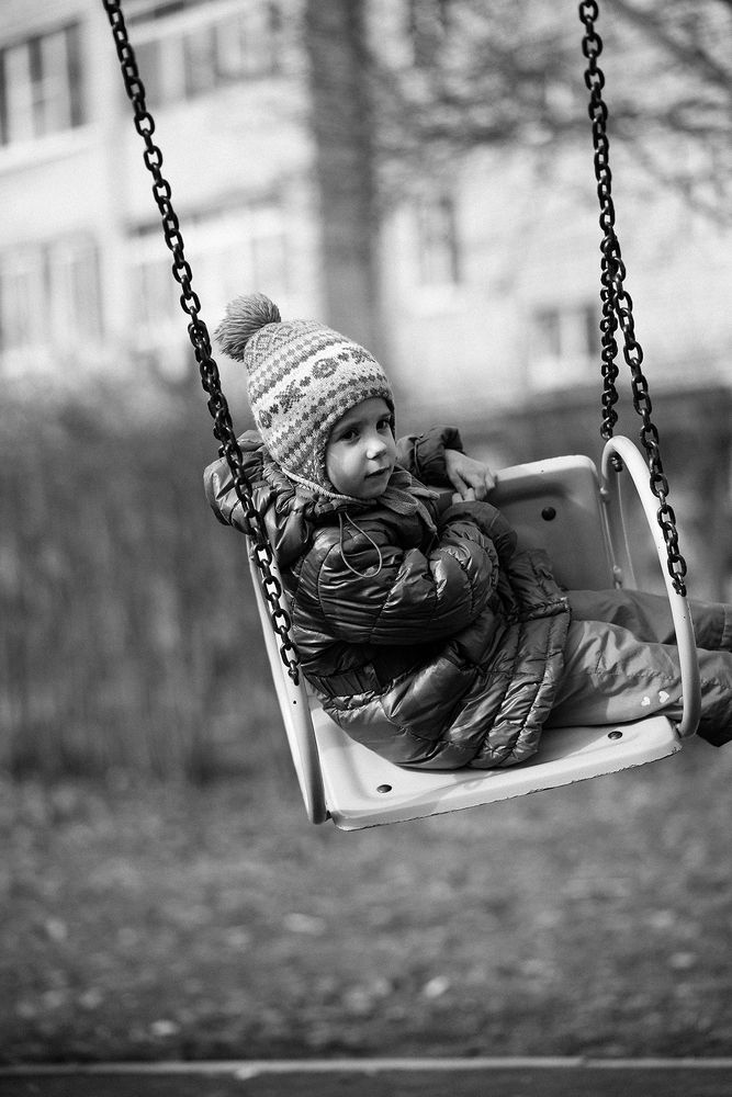 Грустные качели