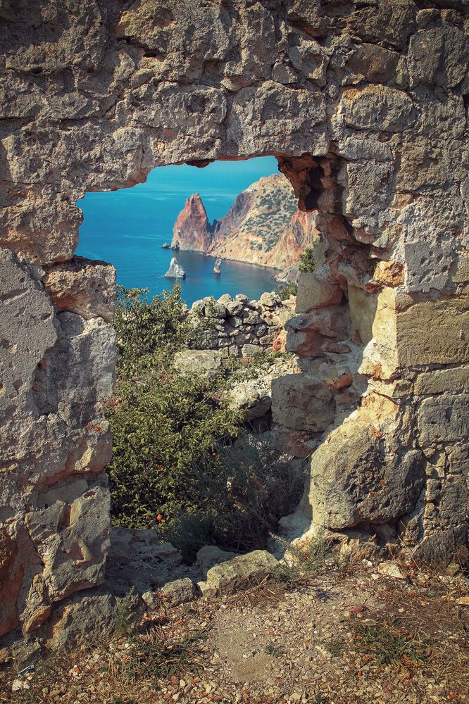 Скалы Яшмового пляжа...