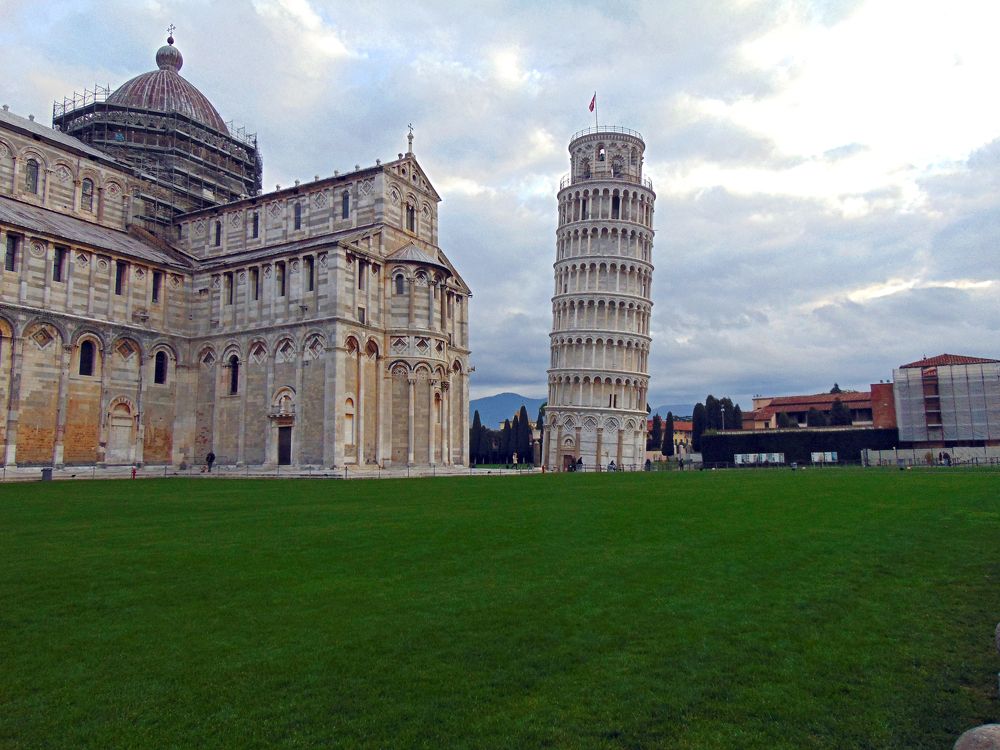 Пизанская башня.