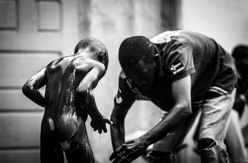 Photograph by Felan kianguebene