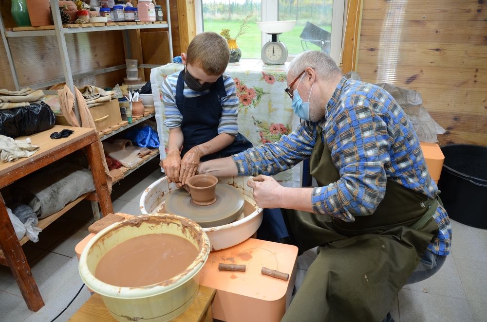 Pottery Workshop (Гончарная мастерская)