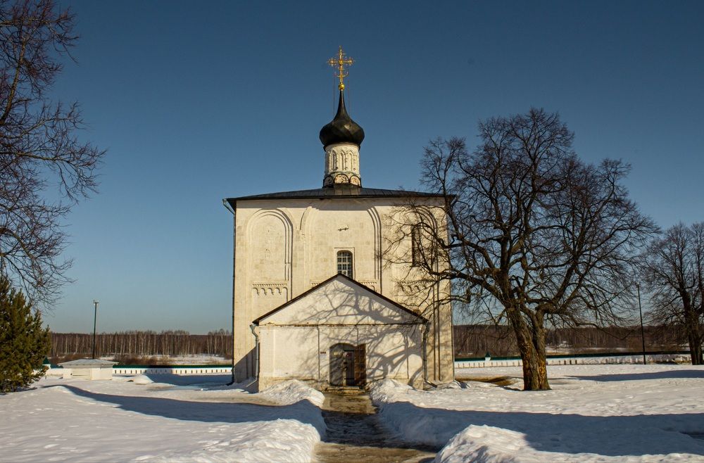 Церковь Бориса и Глеба в селе Кидекша. Суздаль.