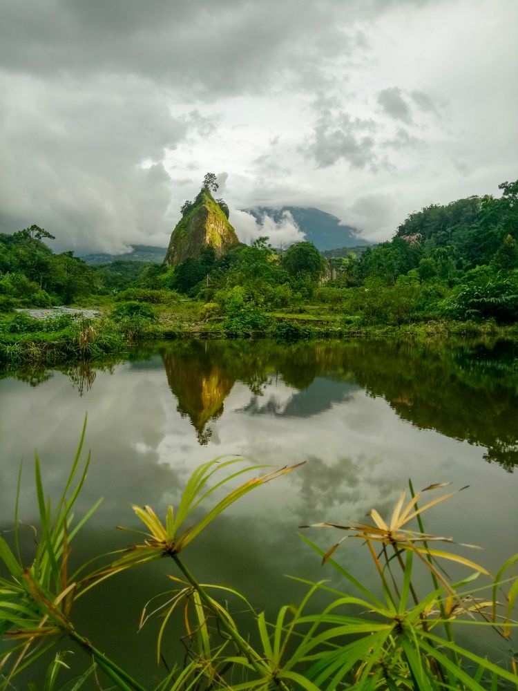 Photograph by Albert Maramis