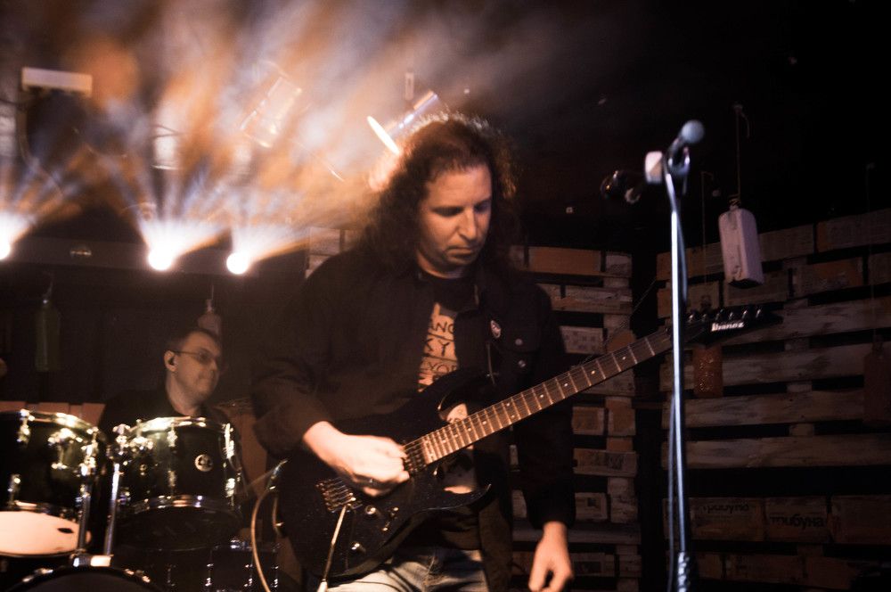 В рок-клубе