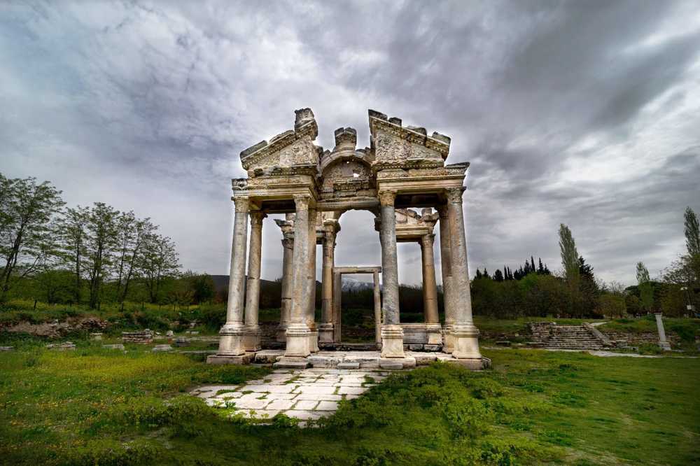 Photograph by Bahir DIBEKOGLU