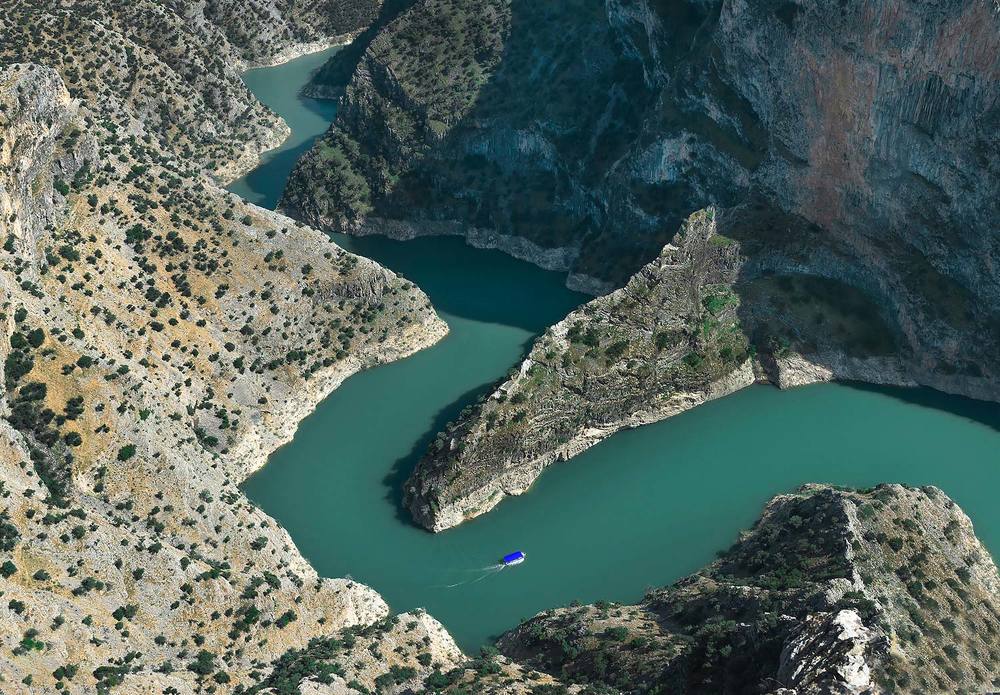 Photograph by Bahir DIBEKOGLU