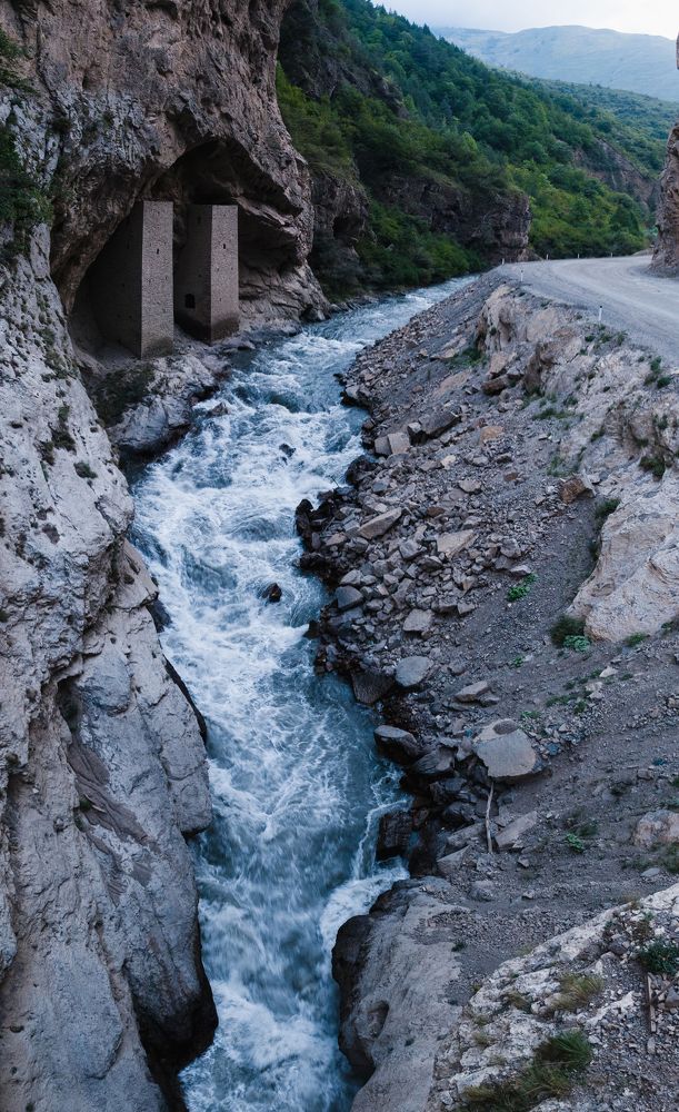 Река Аргун и Ушкалойские башни