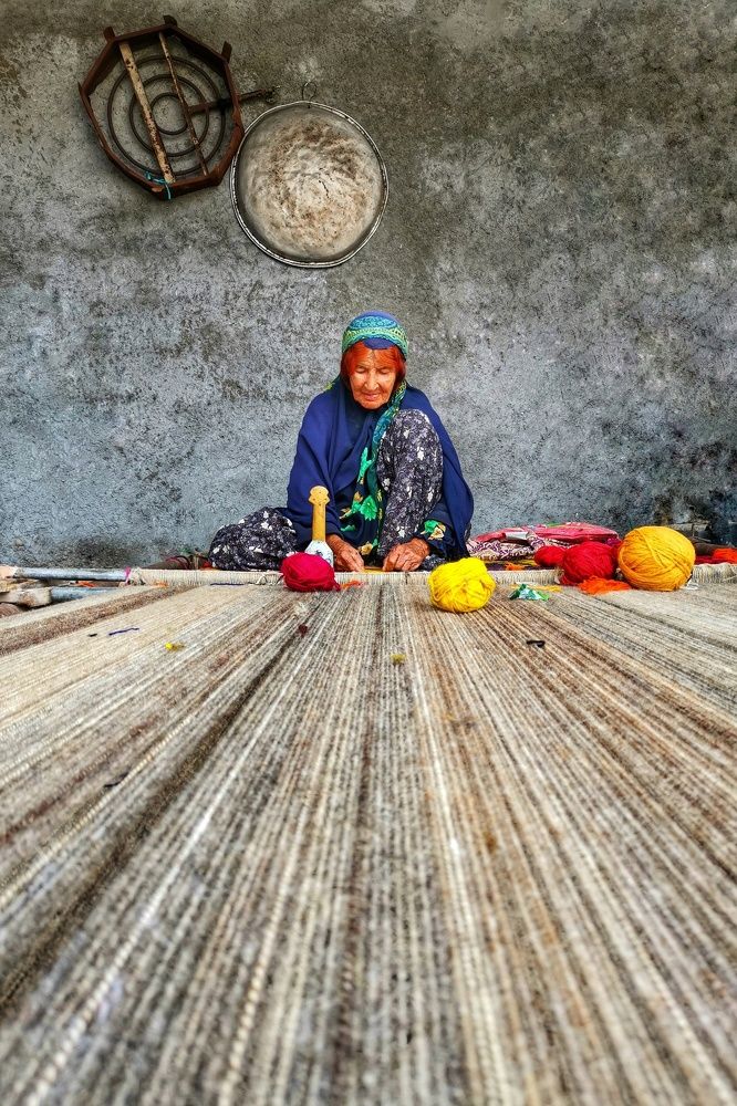 Carpet weaver