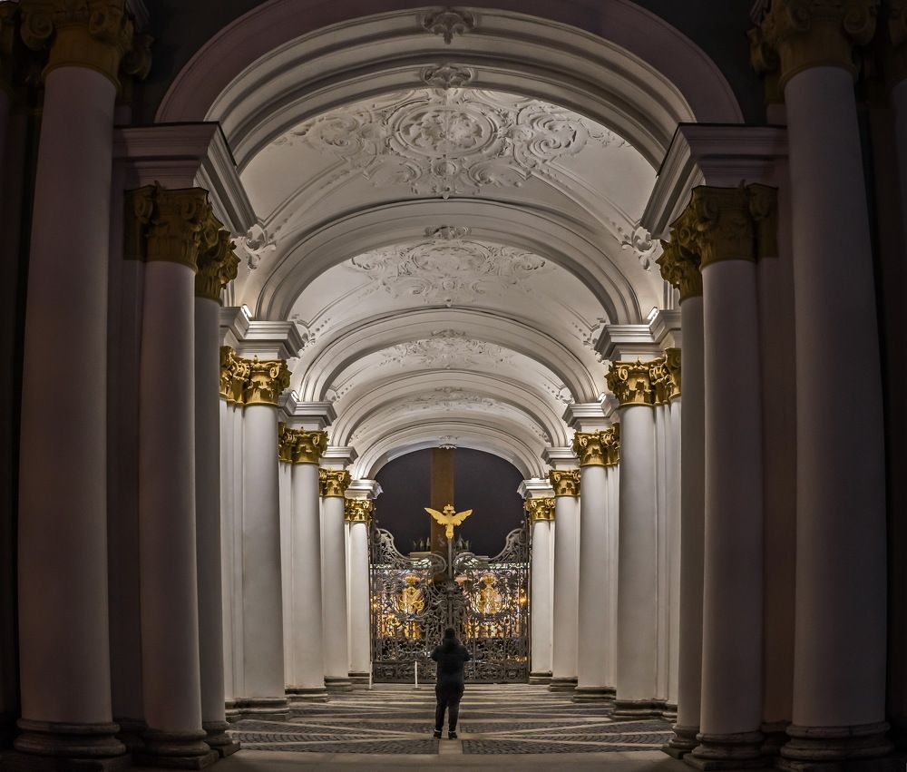 Санкт Петербург. Царские врата на Дворцовую площадь.