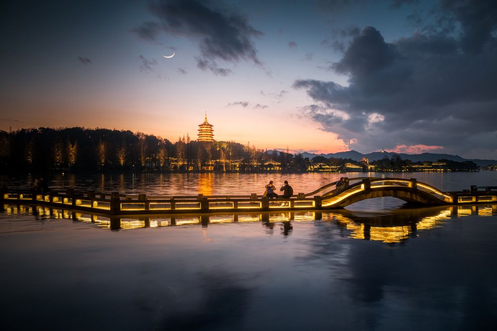 Photograph by Lv Jade